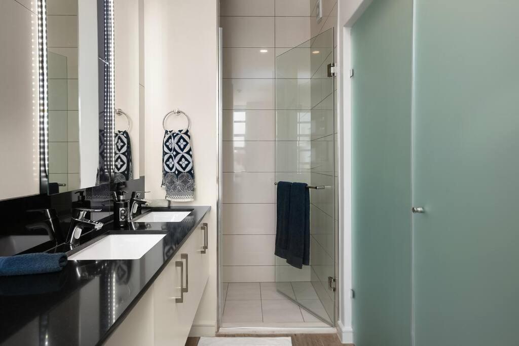 The Median Rosebank Luxury Apartment - Building With Generator Johannesburg Eksteriør billede