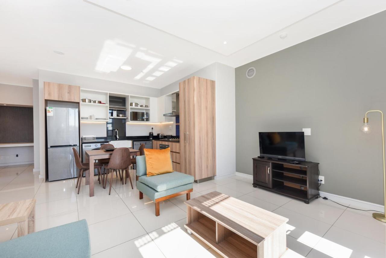 The Median Rosebank Luxury Apartment - Building With Generator Johannesburg Eksteriør billede