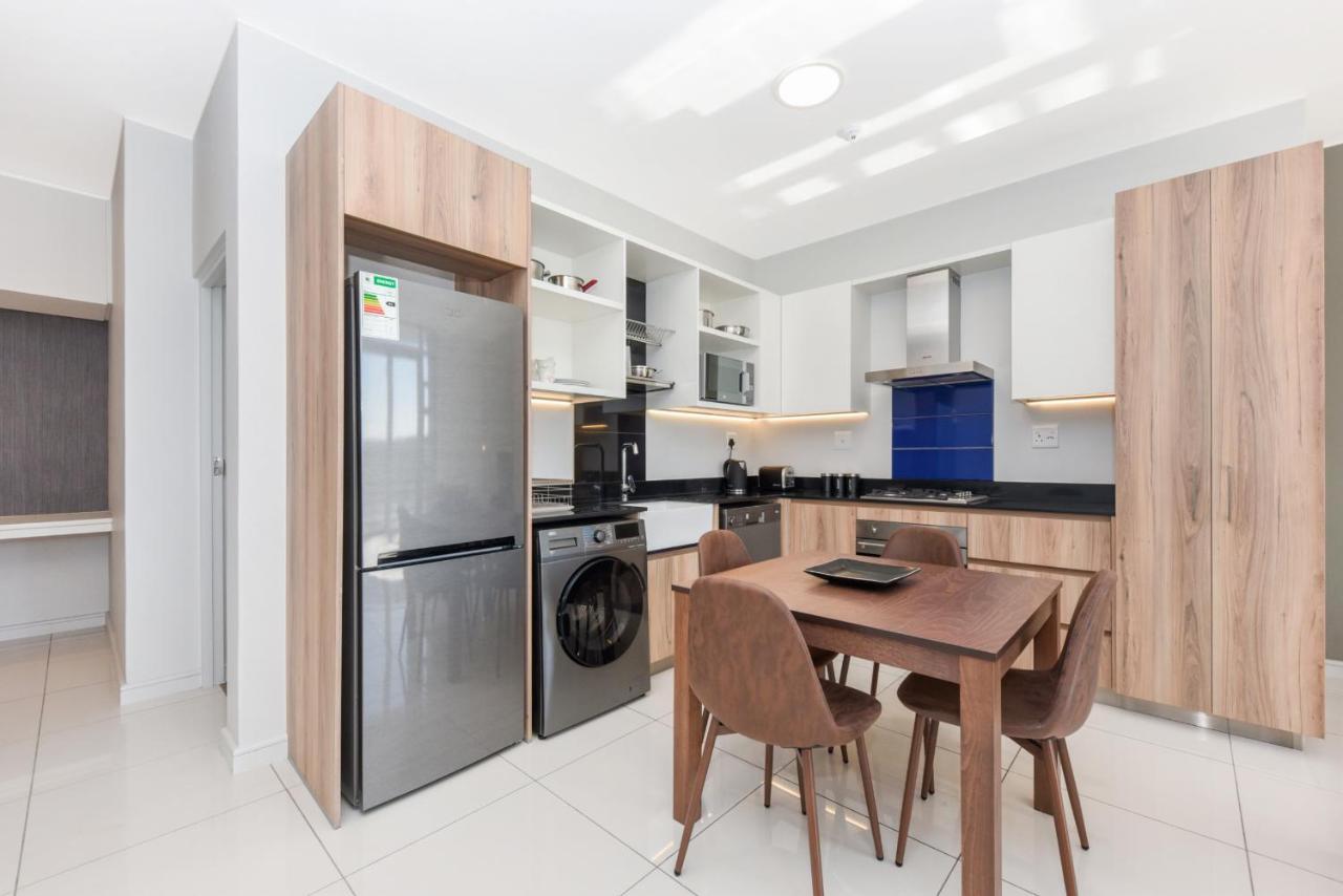 The Median Rosebank Luxury Apartment - Building With Generator Johannesburg Eksteriør billede
