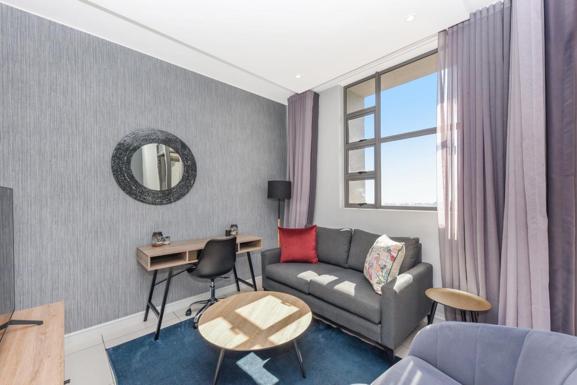 The Median Rosebank Luxury Apartment - Building With Generator Johannesburg Eksteriør billede